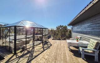 Lovely Home In Hjellestad With House Sea View - 1