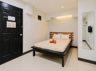 Ivory & Oak Sanctuary - 0