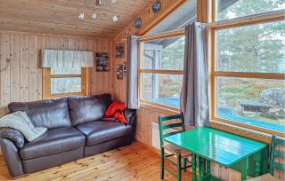 Beautiful Home In Snillfjord With Wifi - 5