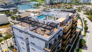 Modern Apt - 3BR - Marina & Shopping - 9