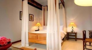 Baan Klang Wiang Hotel - 4