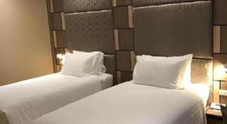 Sri U-Thong Grand Hotel - 9