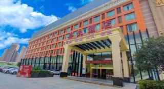 Cheerful Hotel - 8