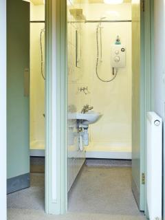 Drewe Arms Bunk Rooms - 7