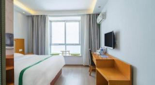 GreenTree Inn Yangshuo West Street Express Hotel - 4