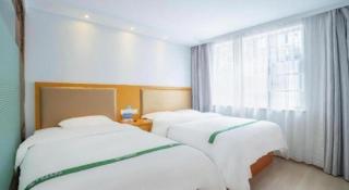 GreenTree Inn Yangshuo West Street Express Hotel - 2