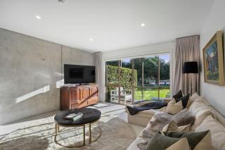 The Arthouse Apartment - 5