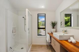 Studio on Martin Lane - 1