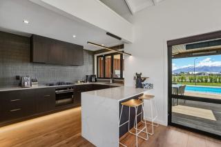 The Wanaka Luxe Pool House - Sleeps 10 - 6