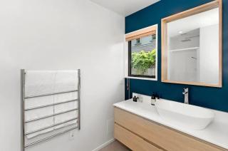 Merivale Village Apartment - 2