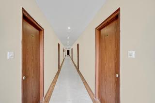 Super Townhouse IGIMS Patna Bailey Road Formerly Tribhuban Palace - 3