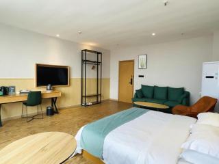 GreenTree Inn Xinxiang Fengqiu County Xingfu Road - 4