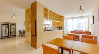 City Comfort Inn Zhanjiang Central People's Hospital High-speed Railway Station - 2