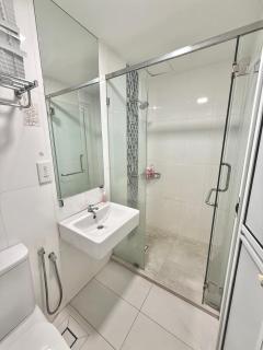 Modern Seaview Maritime Suite Karpal Singh Drive - 3