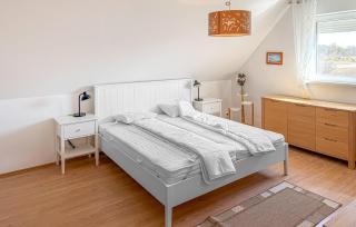 3 Bedroom Beautiful Home In Klintehamn - 3