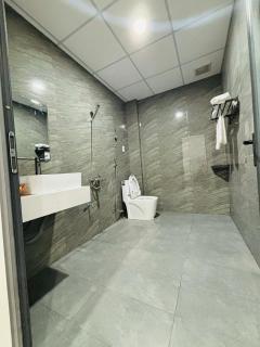 Khách sạn QUỐC TUẤN - 4