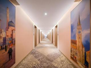 Vienna Hotel Lincang New Asia Pacific Times Square - 8