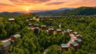 Evergreen Lodge by AvantStay - Sevierville - 5