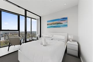 City-View 1-Bed Retreat Near Queen Vic - 9