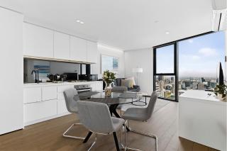 City-View 1-Bed Retreat Near Queen Vic - 8