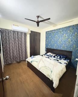 Hotel Saffron Inn - 1