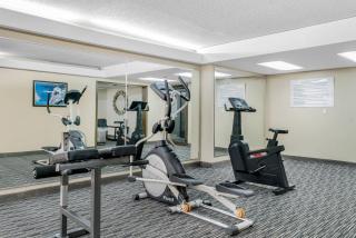Quality Inn & Suites Banquet Center - 2