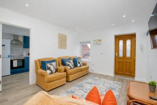 Spacious 1 Bedroom Apartment - Great Central Location - Sleeps 3 - Close To Hinkley Point - 9