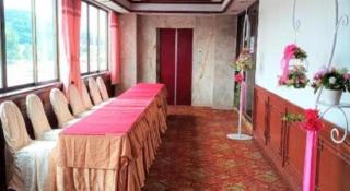 Cathay Hotel - 2