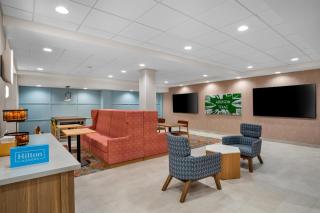 Hampton Inn By Hilton Addison Dallas - 3