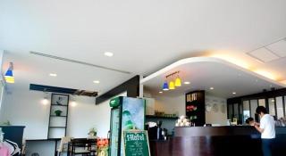I Hotel - 1