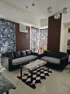 4Q tower D Manhanttan Heights Cubao QC - Manila - 1