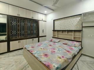 Fully Furnished 3BHK Comfortable Stay - 8