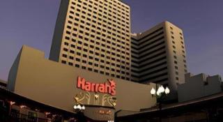 Harrahs Hotel Reno - Reno - 3