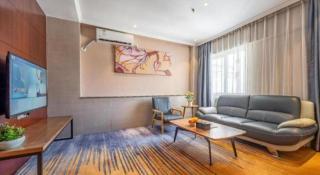 Uniton Hotel Shenzhen - 1