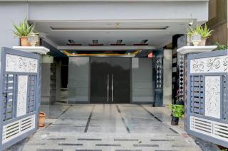 Super Collection O Khajaguda Hills Formerly Sri Balaji Luxury Rooms - 4