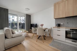 Stylish Apartments for 4 People with Underground Parking by Noclegi Renters - 5