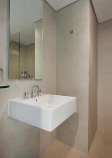 Amaris Hotel Darmo Surabaya - 6