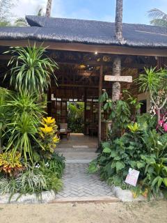 Camanolo Homestay - 9