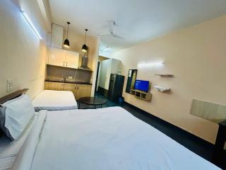 Samriddhi Studio Apartment Near IGI Airport - 8