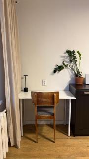 Light & Roomy Apartment with Separate Kitchen & Free Bike - 1