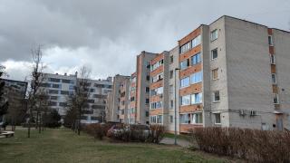 Light & Roomy Apartment with Separate Kitchen & Free Bike - 4