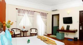 Universe Hotel - 9