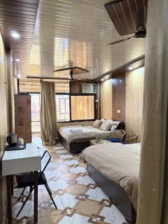 Full Stop Hostel - 1