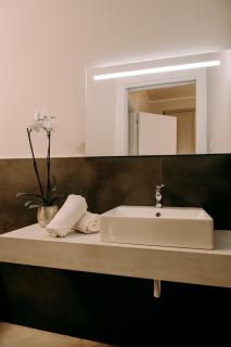Emilia381 Suite - 1