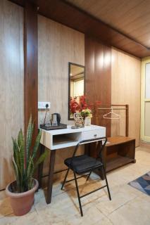Full Stop Hostel - 4