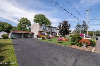 Bright & Spacious Apartments Near Albany Airport - 8