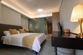 Tranquil Azure New Studio with Balcony BKK1 Best Value - 8