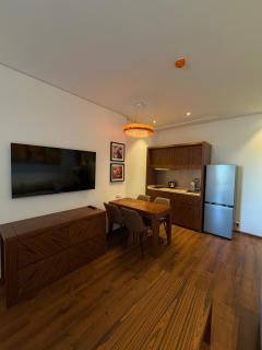 Dreamland Oasis Spacious Studio on 10th Floor with Sea & Mountain Views - 7