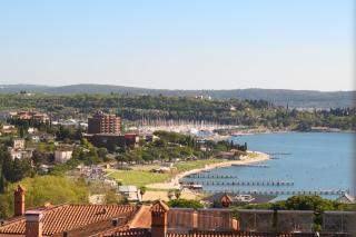 Amare Apartments - 4
