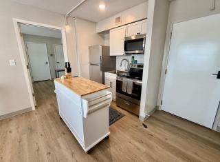 Modern Omaha Apartment Near Dining & Attractions - 2